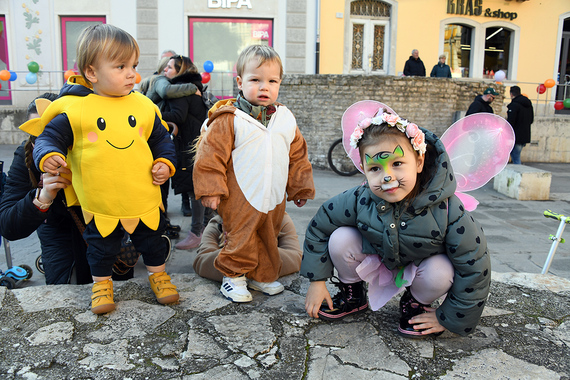 Pogledajte kako je bilo na prvoj Potrazi za karnevalom u centru Pule