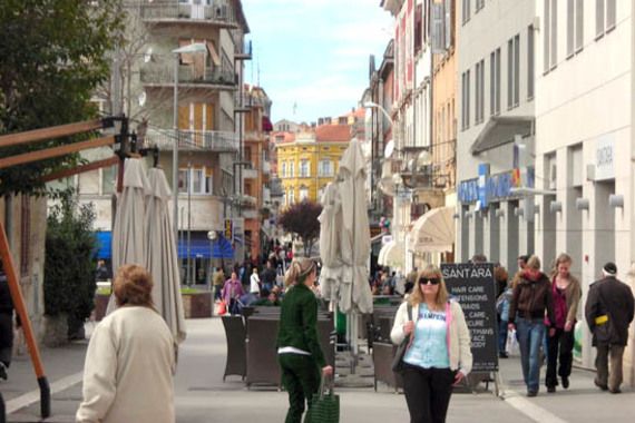 Pijani razbijali po Flanatičkoj pa odvedeni na triježnjenje