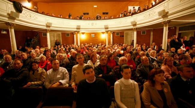 Predizborni skup Kukuriku koalicije u kazalištu “Antonio Gandusio” u Rovinju 