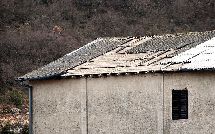 Oštećem krov na kući Hasan Džinića iz Mosta Raše